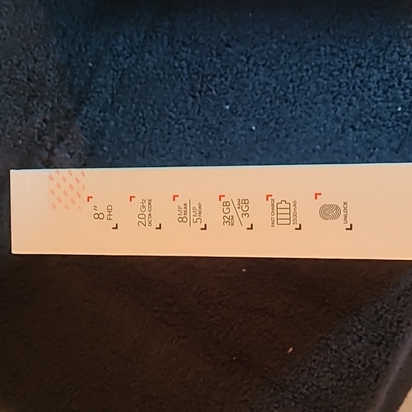 TCL 8" tablet - Picture 3 of 3